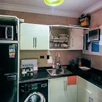 Comtemporary Apartment In Cairo\'S City Centre