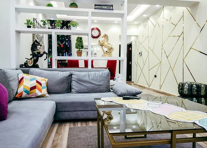 Comtemporary Apartment In Cairo\'S City Centre