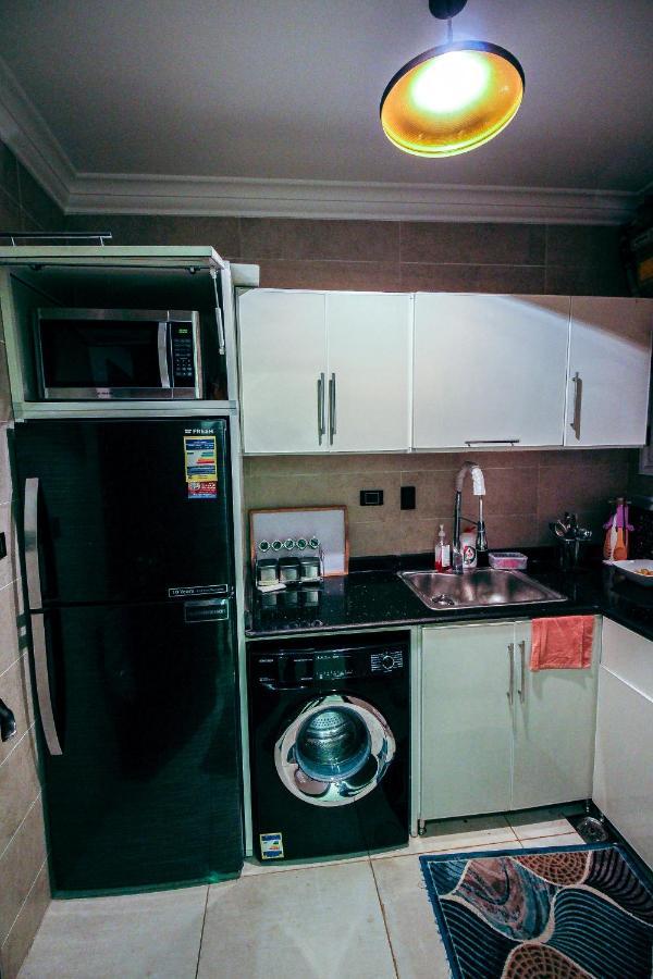 Apartment Comtemporary In Cairo's Centre *